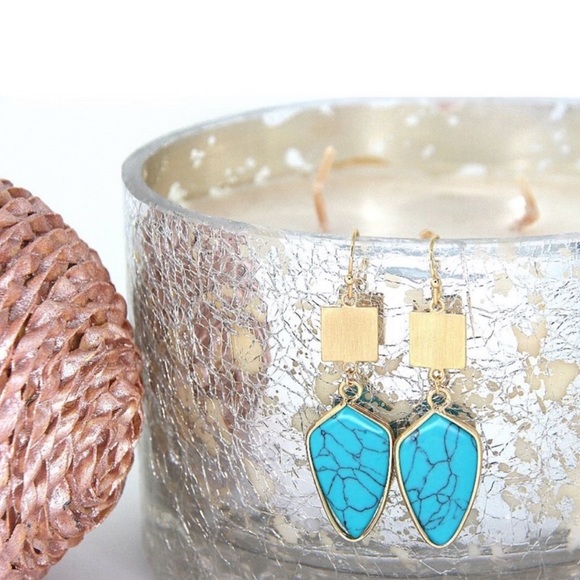 TURQUOISE & BRUSHED GOLD ARROWHEAD SHAPE DROP EARRINGS - Picture 1 of 5